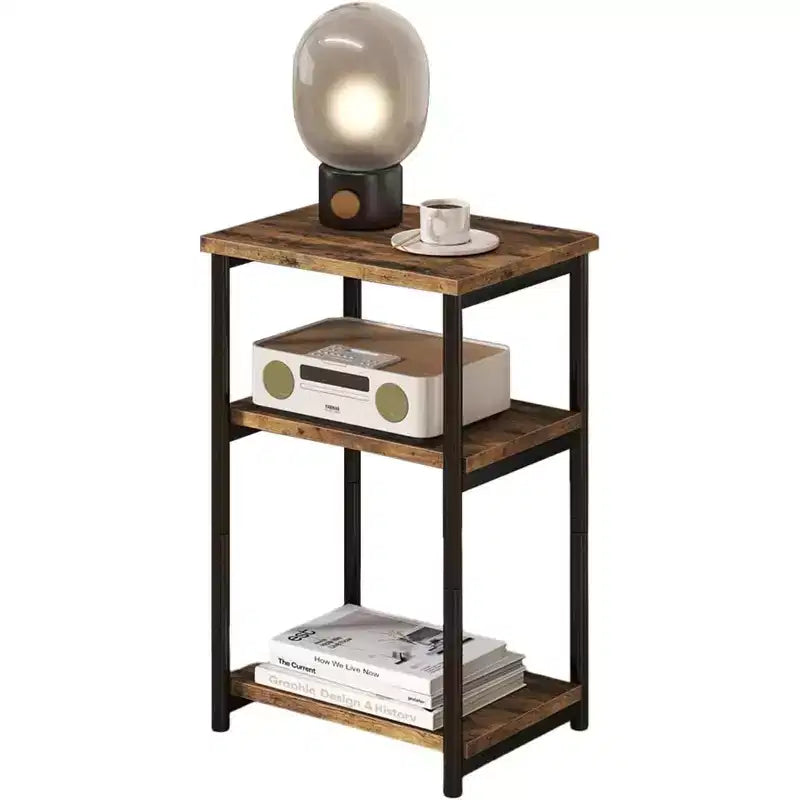 Questo tavolino a tre ripiani con portaoggetti è adatto per soggiorni, camere da letto, ecc. Può essere facilmente montato senza attrezzi.