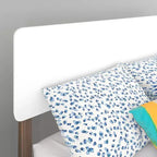 Struttura letto singola in legno massello stile moderno di metà secolo Max & Lily
